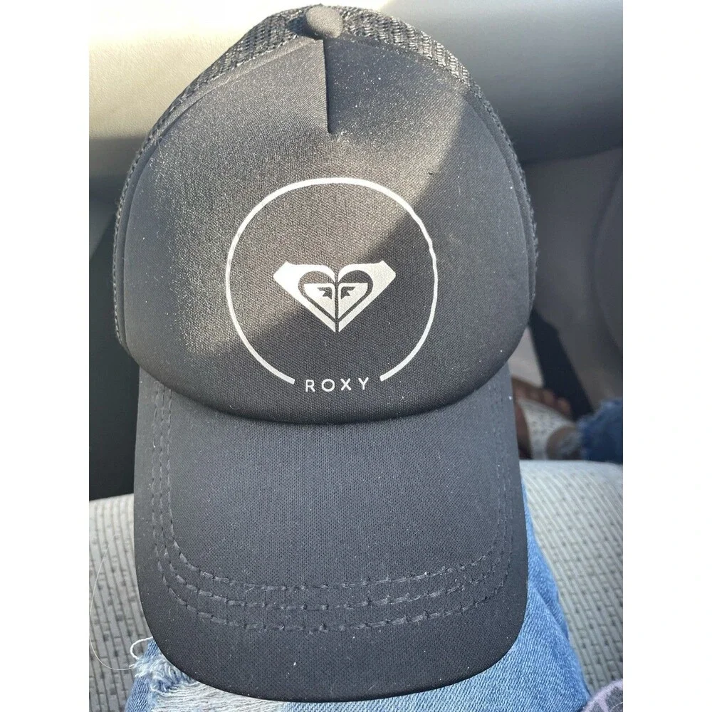 Roxy Women’s Black Trucker Hat Mesh Snapback Cap White Logo Circle Adjustable